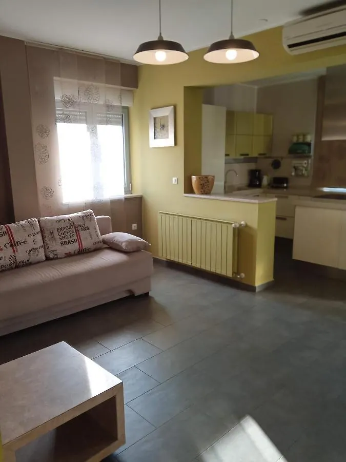 Apartment Laura Pula 0*,  Croacia