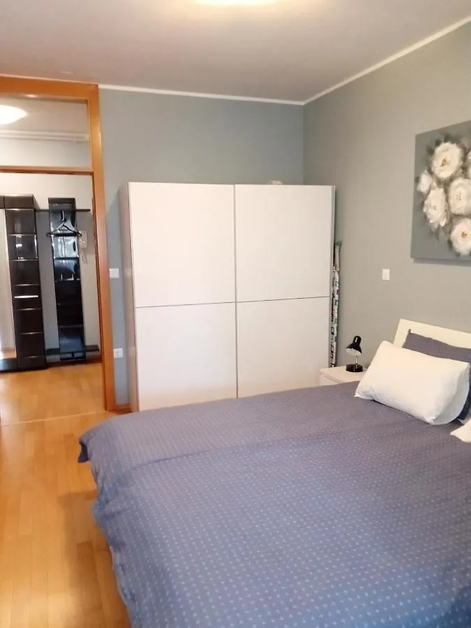 Apartment Laura Pula 0*,